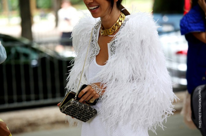 la-modella-mafia-Natasha-Goldenberg-fashion-editor-street-style-in-a-white-fur-Celine-chain-necklace-and-hand-piece-1